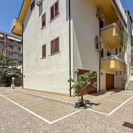 Maison Marina - Creta * Paola